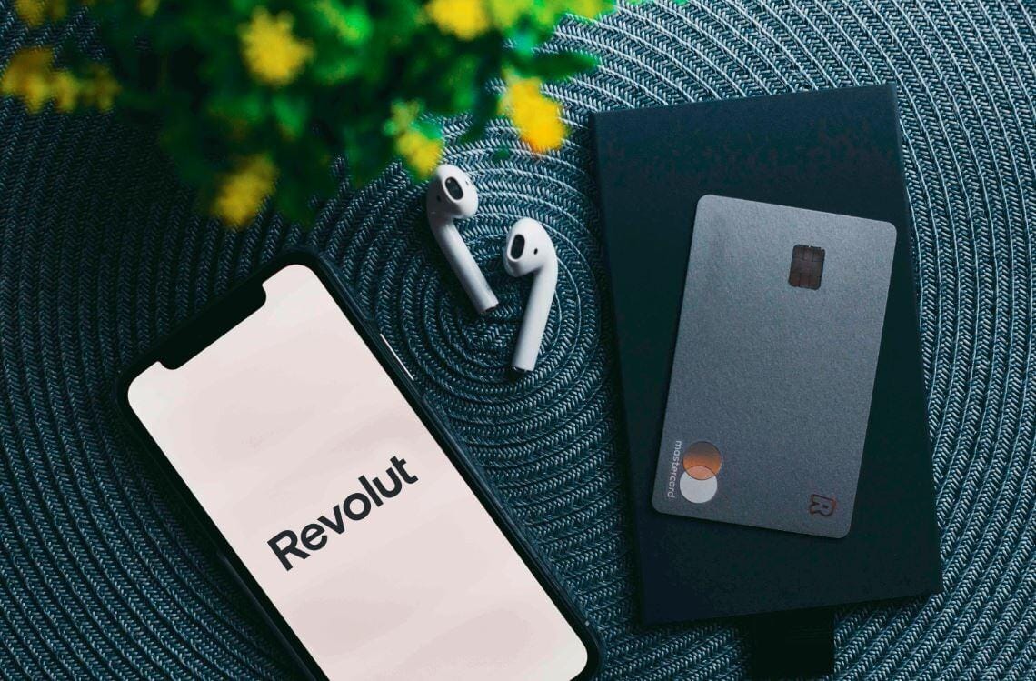 Revolut передал мошенникам паспорта, адреса и историю биткоин-транзакций клиентов